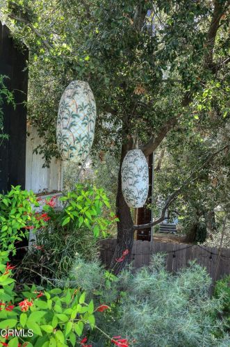 2358 Caracas St, Glendale CA  91214-3003 exterior