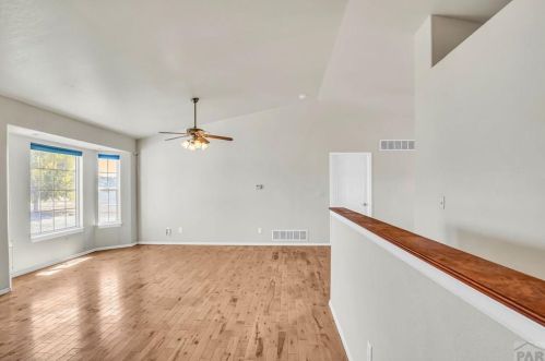 829 Rosa Linda Dr, Pueblo, CO 81007-2026