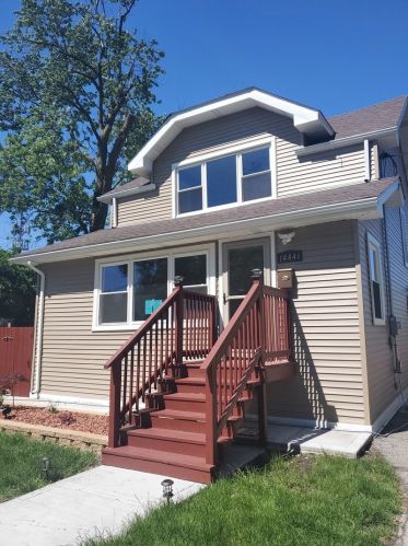 14446 Park Ave, Dolton, IL 60419-1726