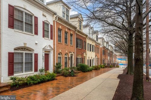 8527 2 Ave, Silver Spring MD 20910-2151 exterior