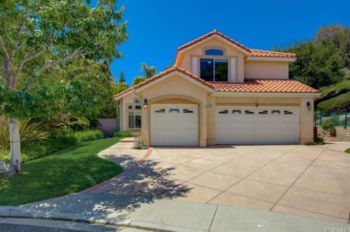 690 Allegro Ct, Simi Valley, CA 93065-7069
