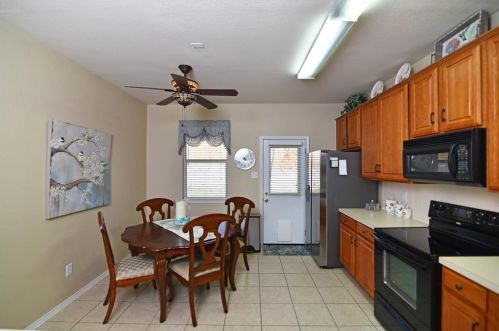 4501 Baskerville Dr, Garland TX 75043-7274 exterior