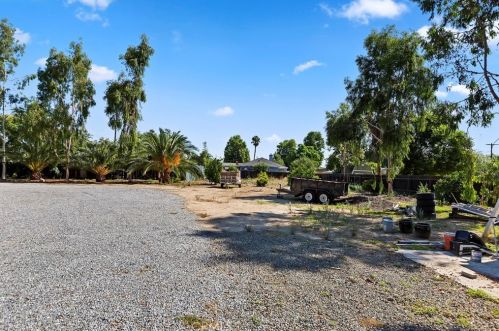 8644 Indiana Ave, Riverside CA  92504-4047 exterior