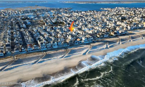58 Spray Way, Lavallette, NJ 08735-3222
