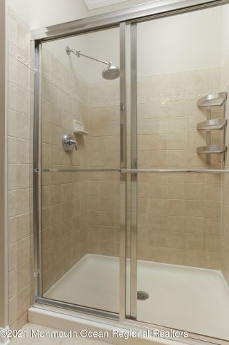 622 Ml Pond Way, Tinton Falls NJ 07724-2478 exterior