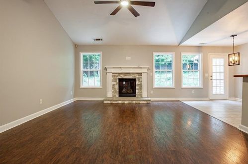 264 Laurel Oaks Ln, Jefferson GA  30549-5592 exterior
