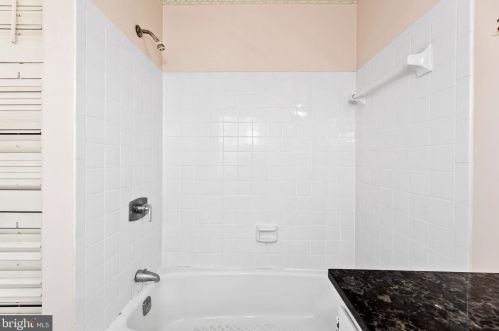 5250 Bradgen Ct, Springfield VA  22151-3505 exterior