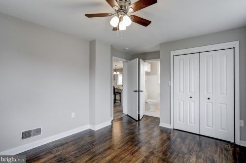 210 Rosedale Ave, Lancaster PA  17603-5708 exterior