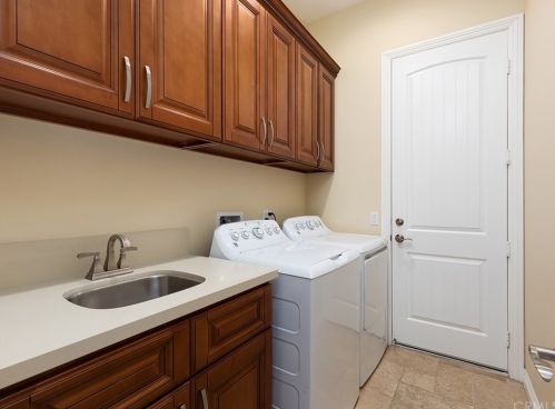 1715 Flower St, Santa Ana CA 92706-1502 exterior