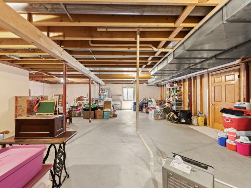 1315 Yorkshire Dr, Sycamore IL  60178-3236 exterior