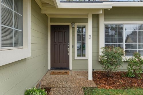 62 Lexington Dr, Chico, CA 95973-8303