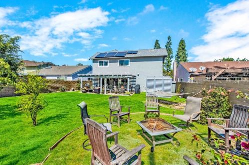 6236 Woodsboro Ave, Anaheim CA  92807-2347 exterior