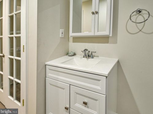 8708 Sundale Dr, Silver Spring MD 20910-5039 exterior