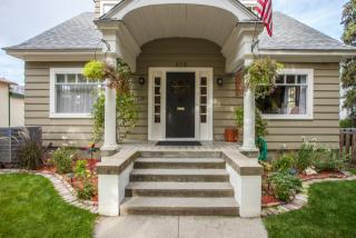 403 Aplets Way, Cashmere, WA 98815-1014