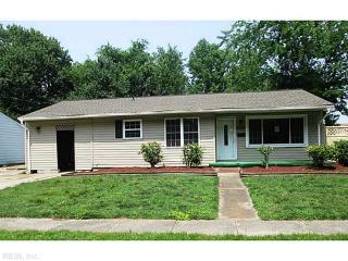 2506 Palmetto St, Norfolk VA  23513-4418 exterior