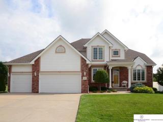 16002 Gertrude St, Omaha, NE 68136-3006