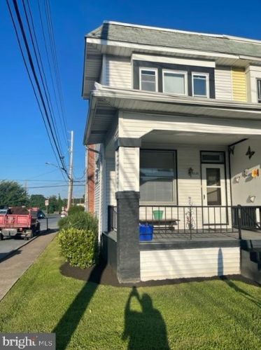 3229 6th St, Harrisburg, PA 17110-2208