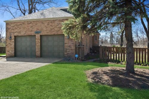 803 Bemis Rd, Glendale Heights, IL 60137