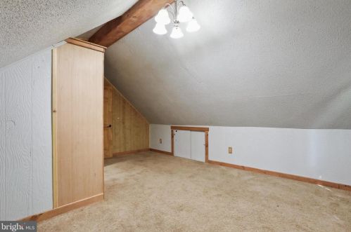 379 Ruffed Grouse Ln, Hedgesville, WV 25427-7333