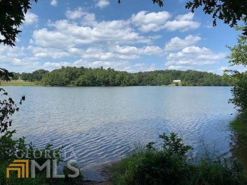 83 Kodiak Ln, Bogart, GA 30622-5171