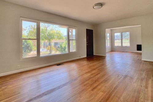 12130 Rockcrest Rd, Lakeside, CA 92040-4510