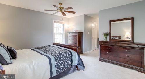 9305 Janphil Ln, Springfield VA  22153-3911 exterior