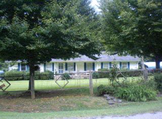 707 Carrington Ln, Eden, NC 27288-7714