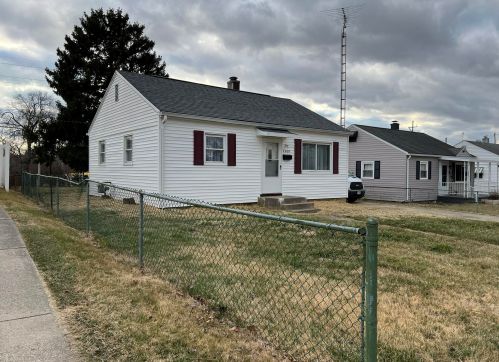2409 Mayfair Dr, Springfield, OH 45505-2549