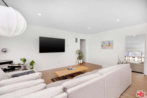 1422 Maple St, Glendale CA  91205-2737 exterior