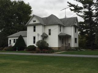 27652 Esmond Rd, Esmond, IL 60129-8320