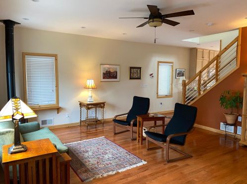 1135 Lake Ave, Duluth, MN 55802-2409