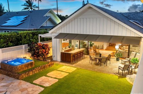 4579 Aukai Ave, Honolulu HI  96816-5205 exterior