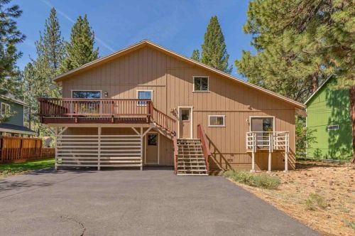 10132 Jeffery Pine Rd, Truckee CA  96161-8104 exterior