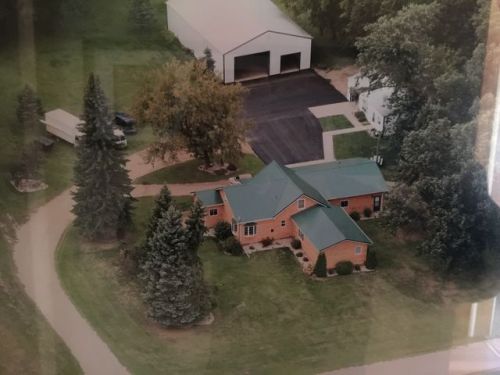 9541 140th Ave, Akra, ND 58220-9618
