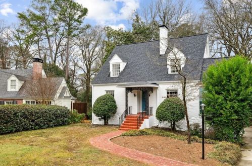 2878 Hills Dr, Atlanta GA  30305-3210 exterior