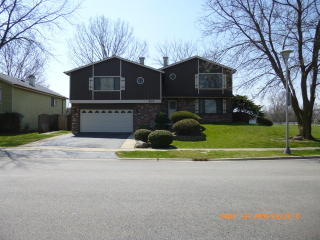 615 Lido Ter, Hanover Park, IL 60103-4719