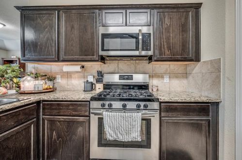 5117 Grayson Rdg Dr, Fort Worth TX  76179 exterior