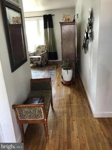 43 Lumar Rd, Trenton, NJ 08648-3139