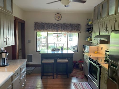 720 Caswell St, Belvidere, IL 61008-4451