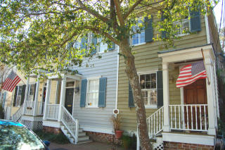513 Harris St, Savannah, GA 31401-3194
