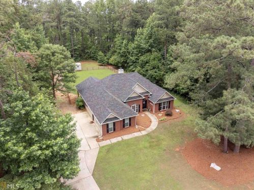 109 Crown Forest Dr, Mcdonough, GA 30252-3669