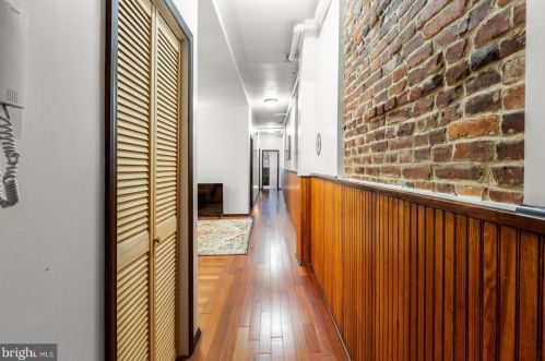 35 13th St, Philadelphia, PA 19107-2820