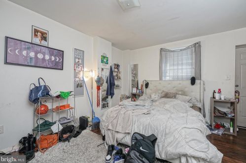 2238 12 St, Philadelphia PA 19133-1006 exterior