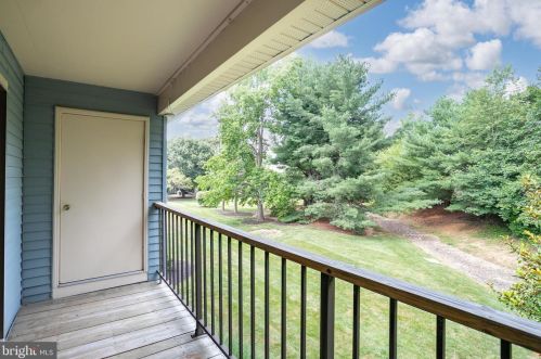 76 Wyndham Pl, Trenton NJ 08691-3126 exterior