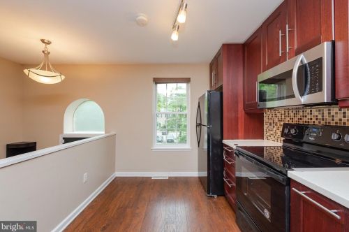 9845 Softwater Way, Columbia MD  21046-1824 exterior