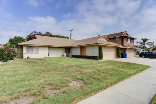 4371 Pearl Ct, Cypress, CA 90630-2017