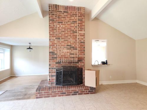 2207 Old Dixie Dr, Richmond TX  77406-6844 exterior