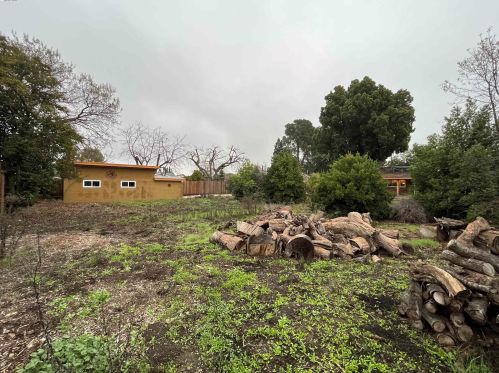 1715 Denkinger Rd, Concord CA  94521-1152 exterior