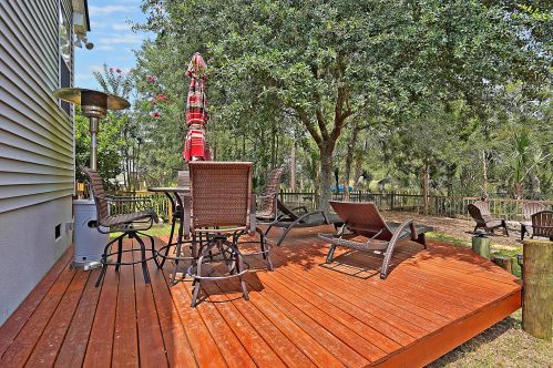 1869 Palmetto Isle Dr, Mount Pleasant SC  29466-8773 exterior