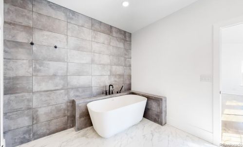 9784 Sun Country Dr, Elizabeth CO  80107-9348 exterior